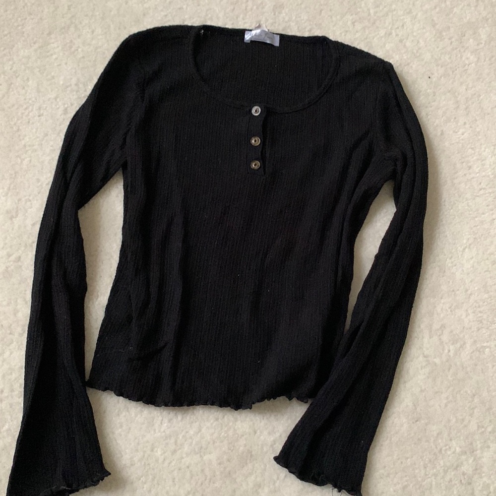 Black Ribbed Half Button Up Lettuce Trim Tee🖤✔️